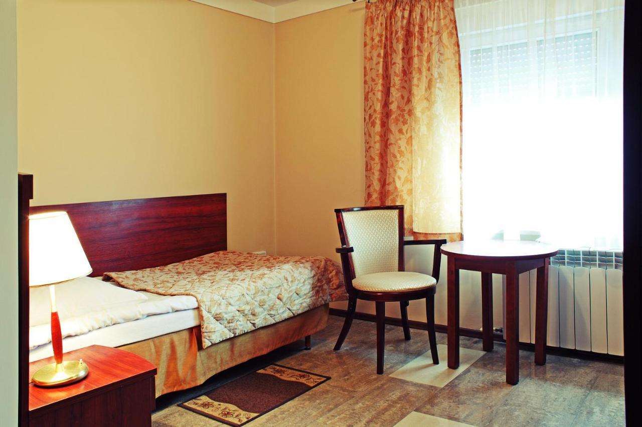 Motel Duet Granowo Экстерьер фото