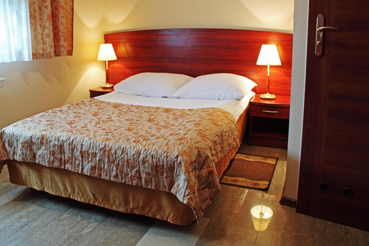Motel Duet Granowo Экстерьер фото